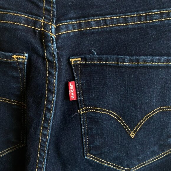 Levis 311 Skinny Shaping Jeans - Picture 6 of 9